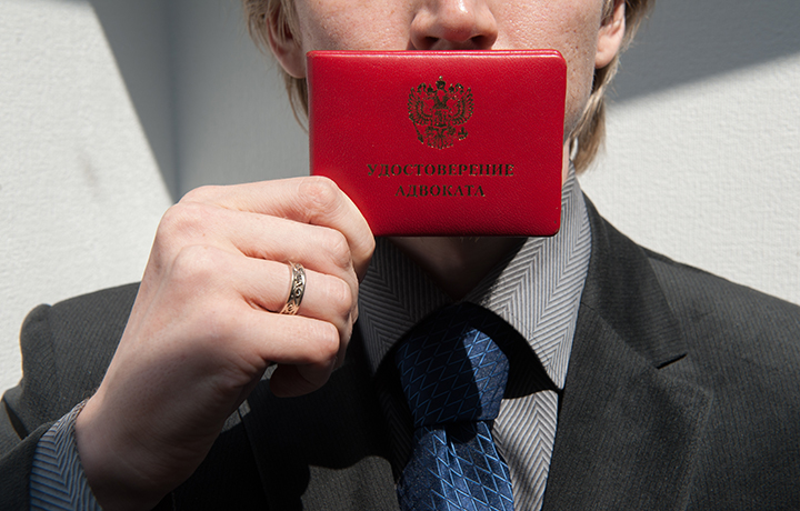 Констатирована необходимость пересмотра решения Минюста России об ограничении права адвоката на выезд