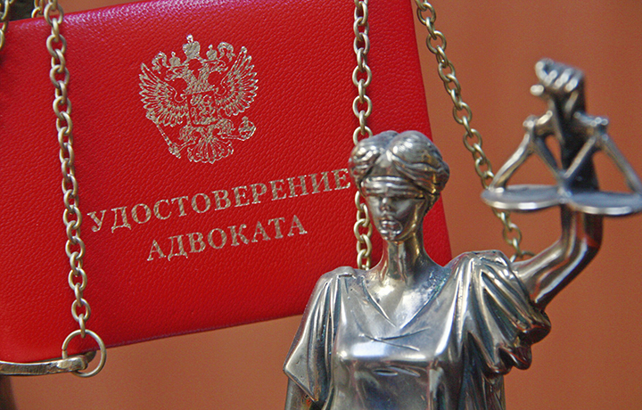Оставлен в силе приговор адвокату, признанному виновным в подделке ордера