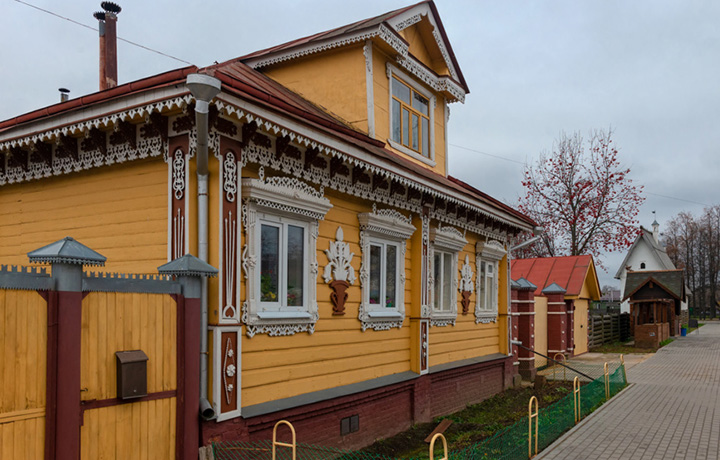 ВС признал право собственности на землю под домом, приватизированным после введения в действие ЗК РФ