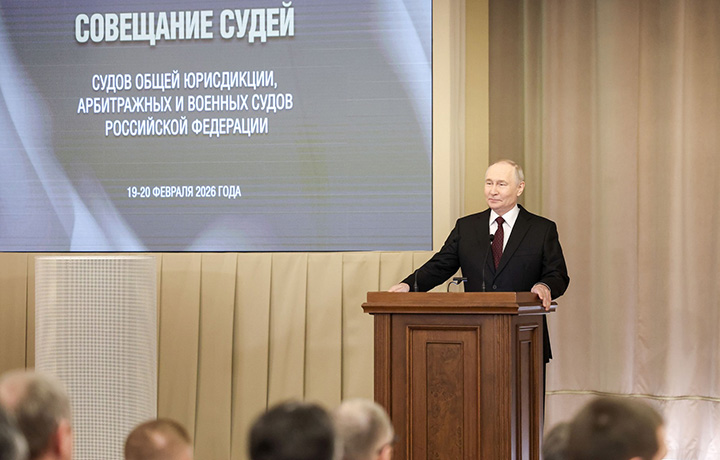 Владимир Путин поручил контролировать заключение под стражу лиц по «экономическим» преступлениям